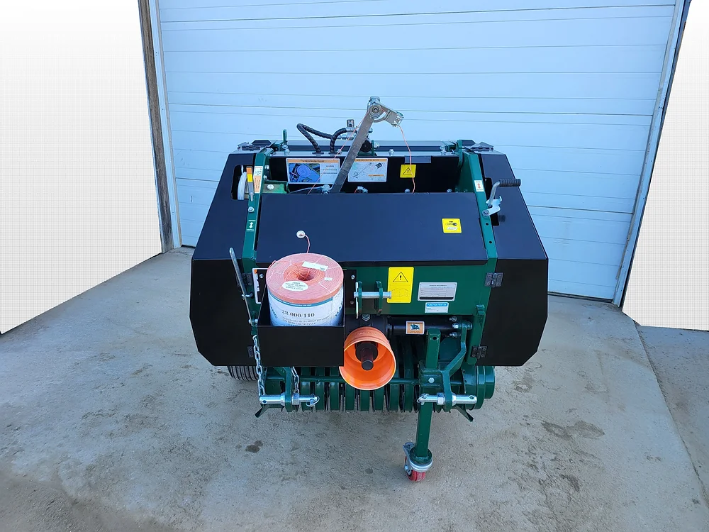 1208 Premium Mini Round Baler - Twine
