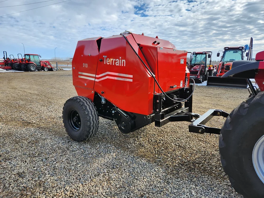 Terrain Implements M-910 Mid-size Round Baler - Twine